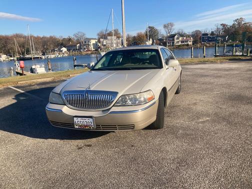 2006 Lincoln Town Car Designer