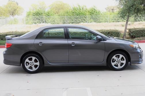 Gray 2013 Toyota Corolla S