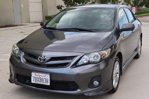 Gray 2013 Toyota Corolla S