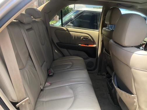 Gold 2002 Lexus RX 300 Base