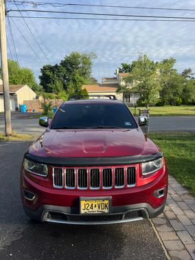 Red 2014 Jeep Grand Cherokee Limited