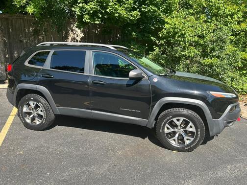 Black 2017 Jeep Cherokee Trailhawk