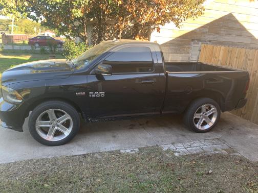 2015 RAM 1500 Sport