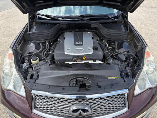 2016 INFINITI QX50 Base