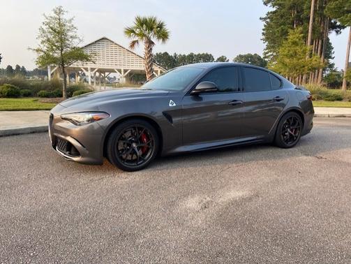 2021 Alfa Romeo Giulia Quadrifoglio