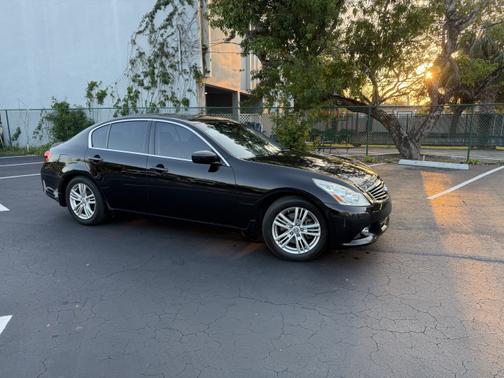 2013 INFINITI G37 Journey