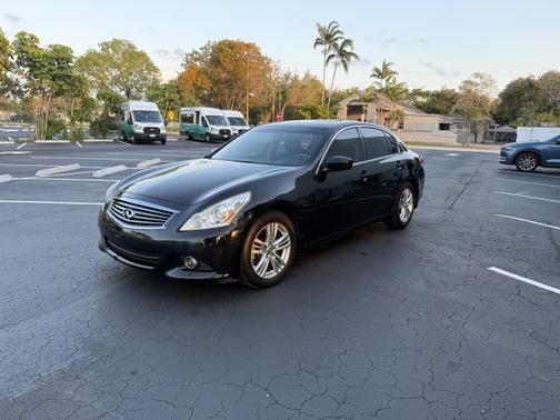 2013 INFINITI G37 Journey