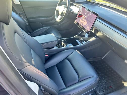 2018 Tesla Model 3 Performance