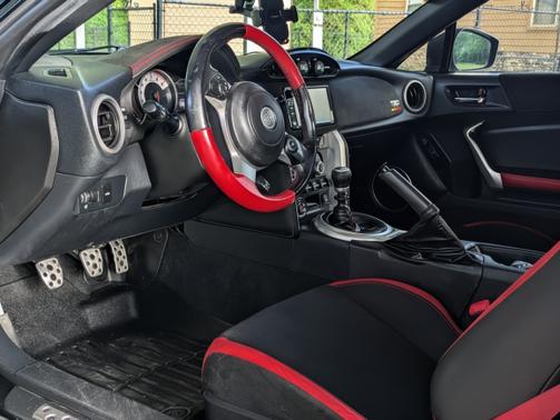 Black 2019 Toyota 86 TRD SE