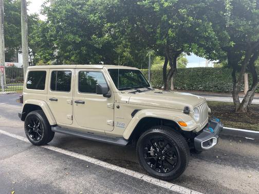 Beige 2022 Jeep Wrangler Unlimited 4xe Sahara