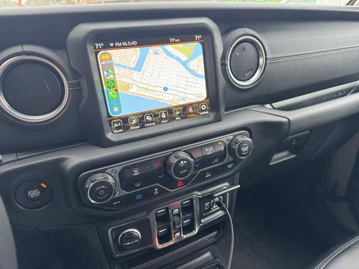 Beige 2022 Jeep Wrangler Unlimited 4xe Sahara