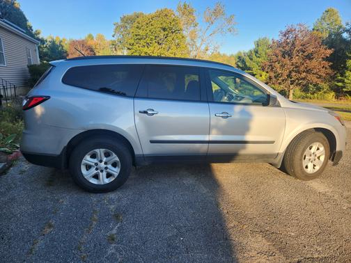 2016 Chevrolet Traverse LS