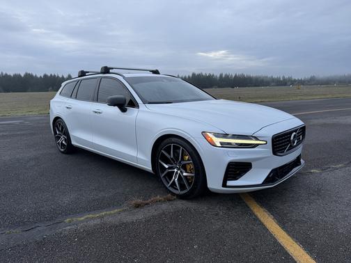 2022 Volvo V60 Recharge Plug-In Hybrid T8 Polestar Engineered