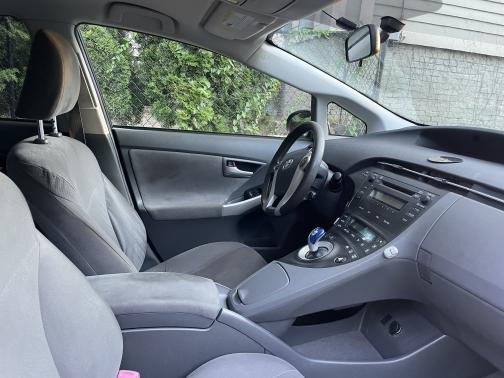 2010 Toyota Prius I