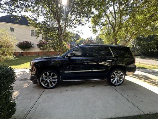 2016 Cadillac Escalade Luxury