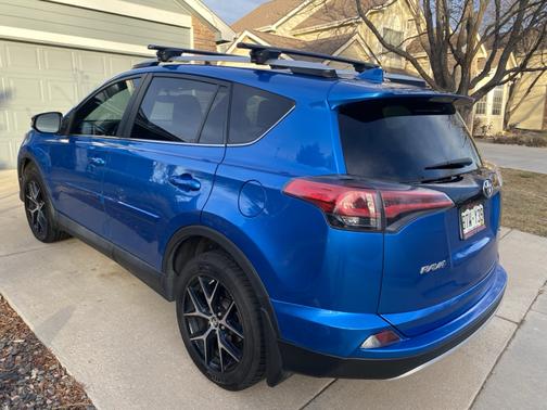 2016 Toyota RAV4 SE