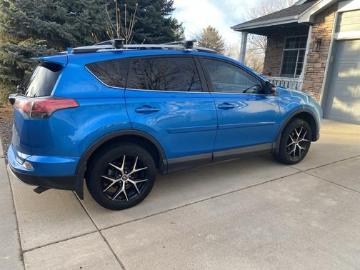 2016 Toyota RAV4 SE