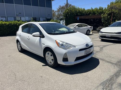White 2012 Toyota Prius c Two