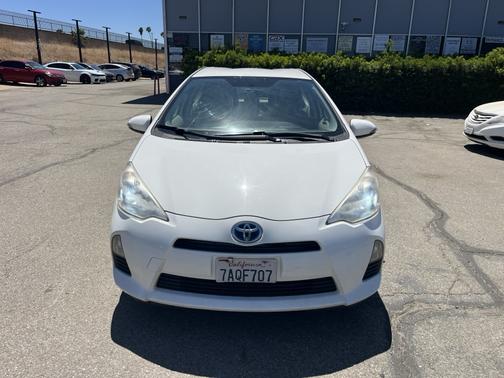 White 2012 Toyota Prius c Two