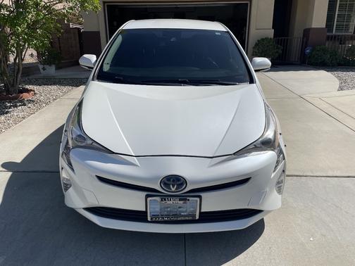 White 2016 Toyota Prius Three Touring