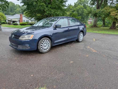 Blue 2013 Volkswagen Jetta SE