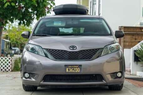 Gray 2017 Toyota Sienna XLE Premium