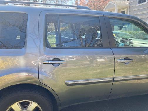 Gray 2011 Honda Pilot EX-L