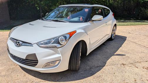 White 2012 Hyundai Veloster Base