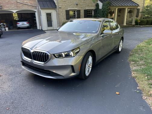 2024 BMW 530 i xDrive