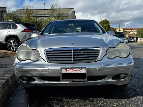 2002 Mercedes-Benz C-Class C320