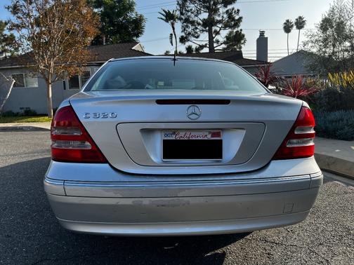 2002 Mercedes-Benz C-Class C320
