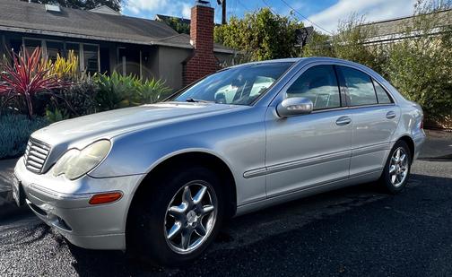 2002 Mercedes-Benz C-Class C320