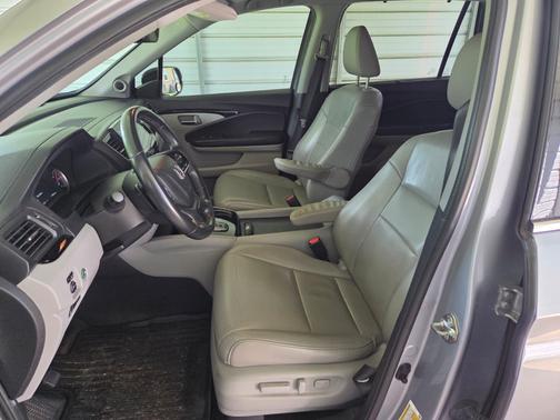 2019 Honda Pilot Touring 8-Passenger