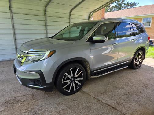 2019 Honda Pilot Touring 8-Passenger