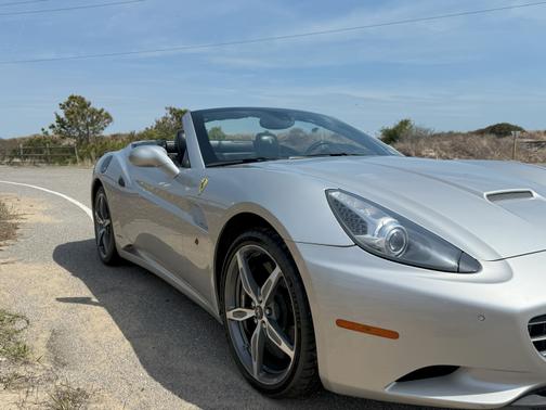 2013 Ferrari California Base