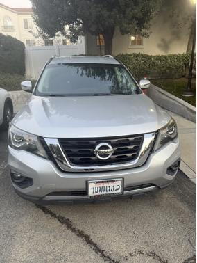 2017 Nissan Pathfinder SV