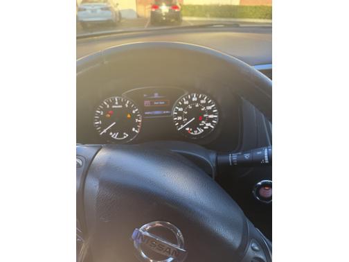 2017 Nissan Pathfinder SV