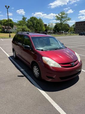 Red 2008 Toyota Sienna LE