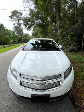 White 2014 Chevrolet Volt Base