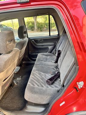Red 1999 Honda CR-V LX