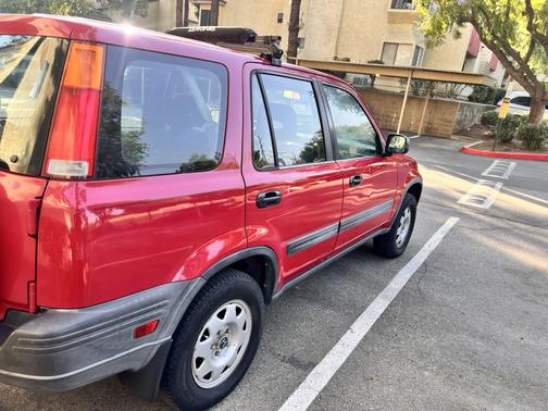 Red 1999 Honda CR-V LX
