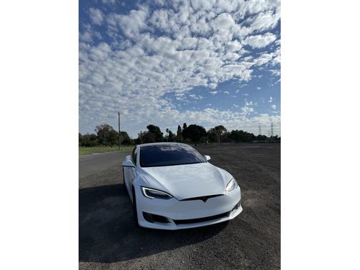 2016 Tesla Model S 90D