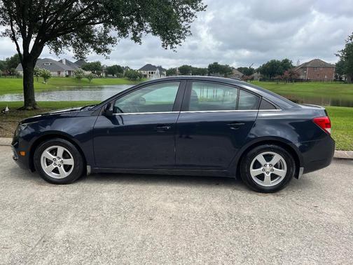Blue 2015 Chevrolet Cruze 1LT