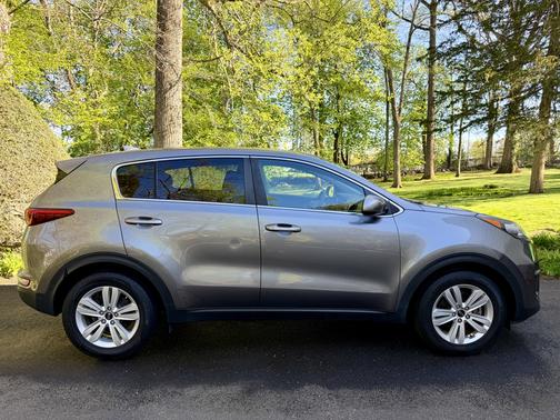 Gray 2017 Kia Sportage LX