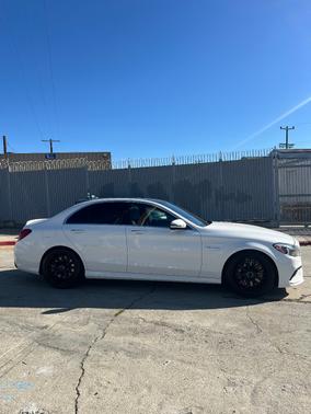 2017 Mercedes-Benz AMG C 63 Base