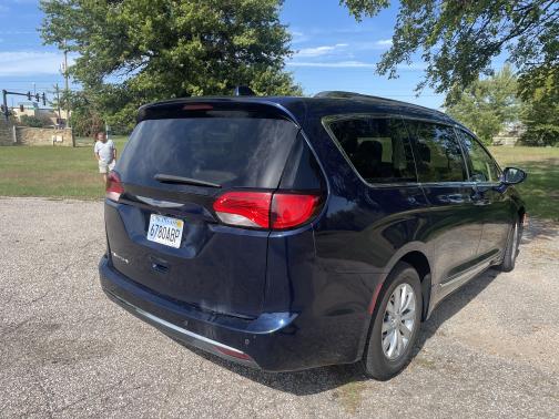 2018 Chrysler Pacifica Touring-L