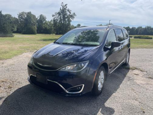 2018 Chrysler Pacifica Touring-L