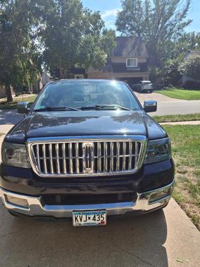 Black 2006 Lincoln Mark LT Base