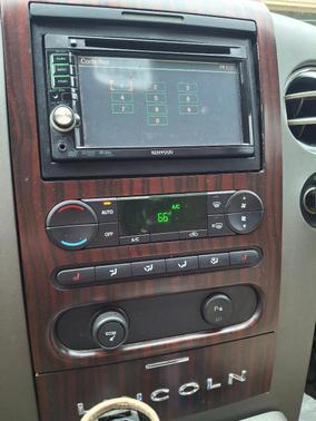 Black 2006 Lincoln Mark LT Base