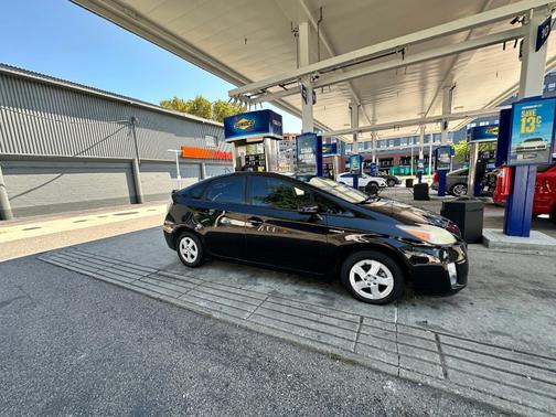 2010 Toyota Prius IV